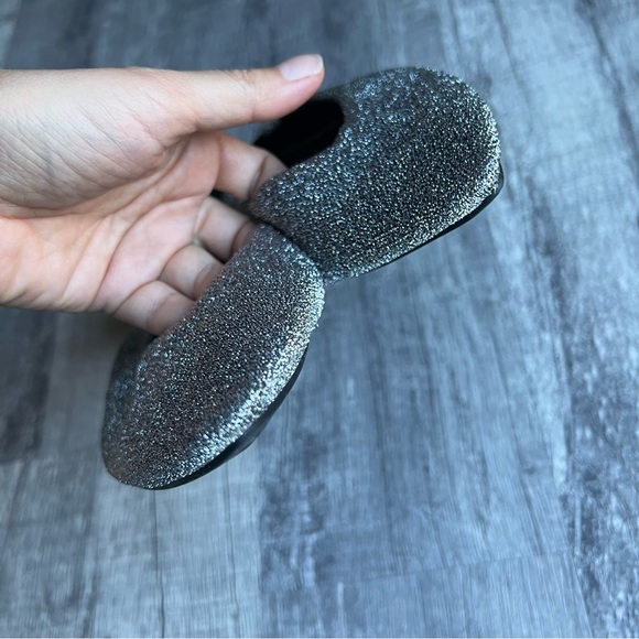 Zara Flats Pointy Toe Silver Black Size 41 - Picture 7 of 9